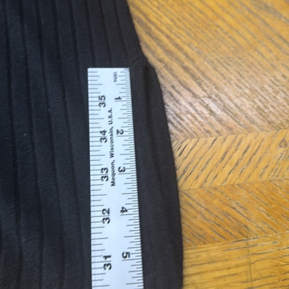 Black Ribbed Women's Top - Picture 12 of 15